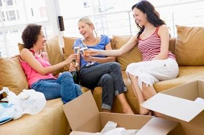 How to Avoid Financial Disputes with Roommates