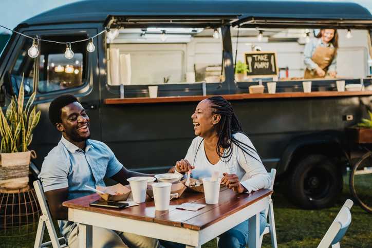 6 Ways to Stretch Your Vacation Budget